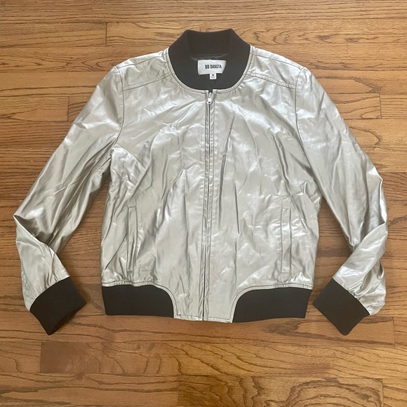BB Dakota Metallic Champagne Gold Faux Leather Bomber Jacket Women’s Size Medium - Picture 5 of 12